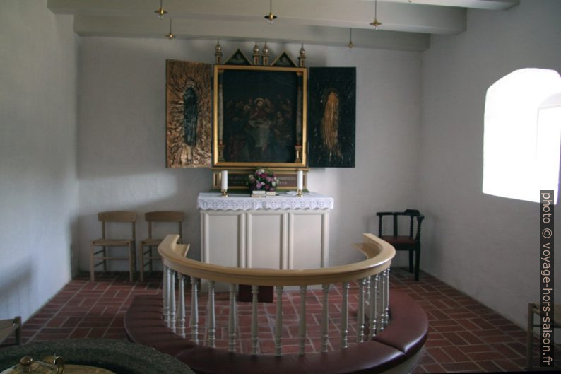 Autel dans la Lodbjerg Kirke. Photo © André M. Winter