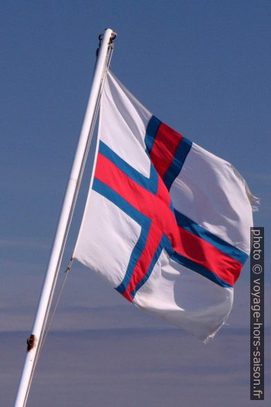 Drapeau des Îles Féroé. Photo © André M. Winter