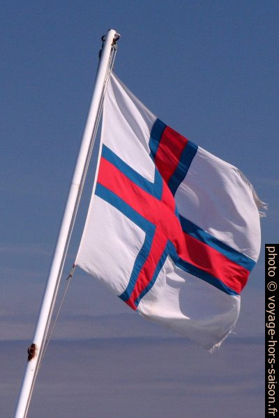Drapeau des Îles Féroé. Photo © André M. Winter