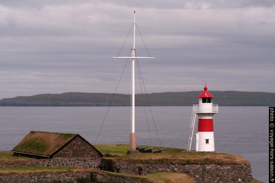 Phare sur le Fort Skansin à Tórshavn. Photo © André M. Winter
