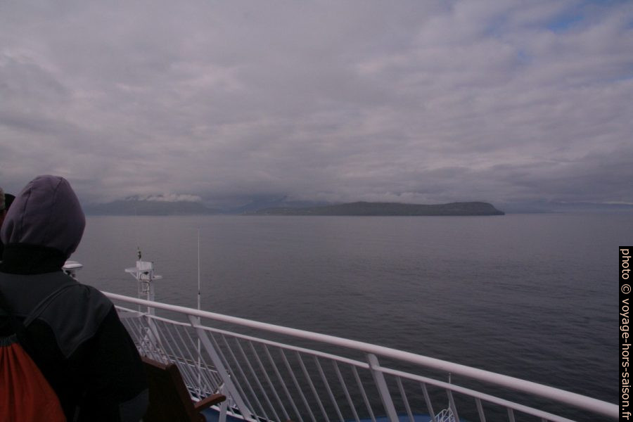 Temps couvert aux Îles Féroé. Photo © André M. Winter