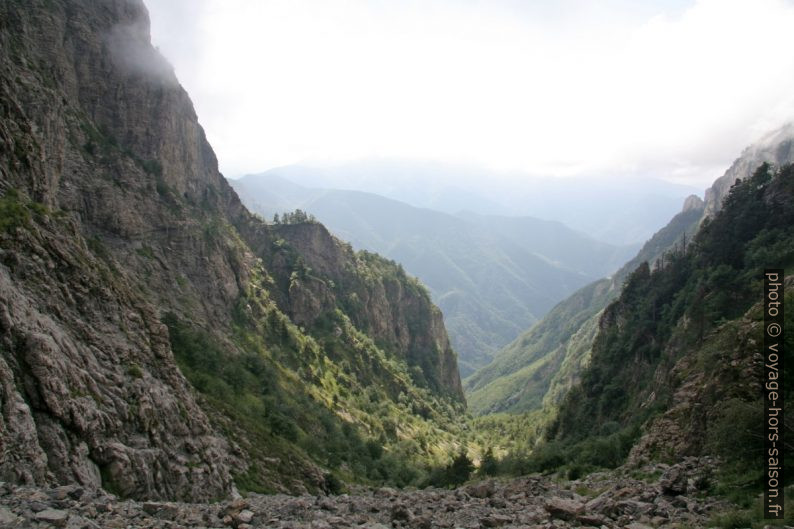 Vue retour sous le Col de l'Incise. Photo © André M. Winter