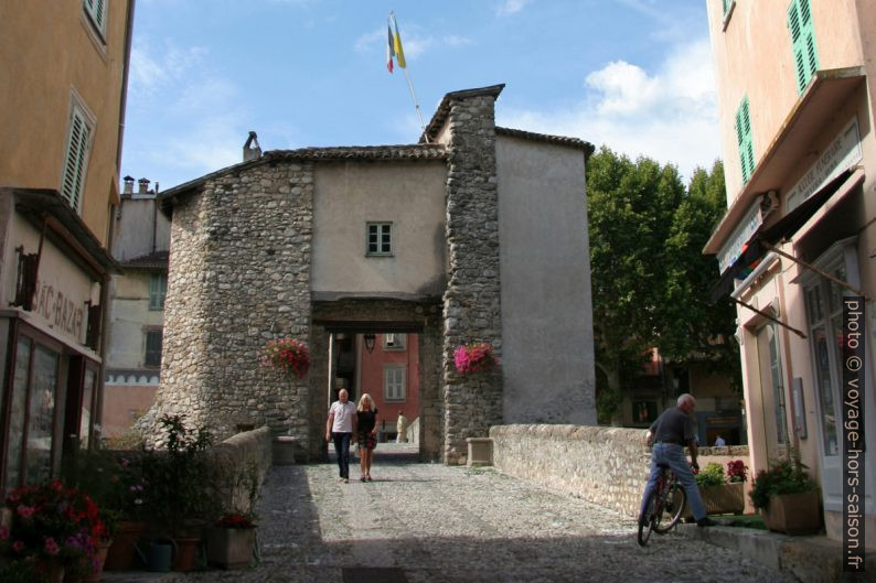 Tour du Pont-Vieux de Sospel. Photo © André M. Winter