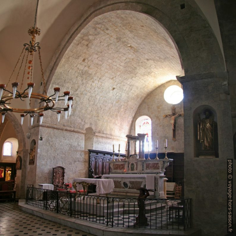 Chœur l'église de la Conversion-de-Saint-Paul. Photo © André M. Winter