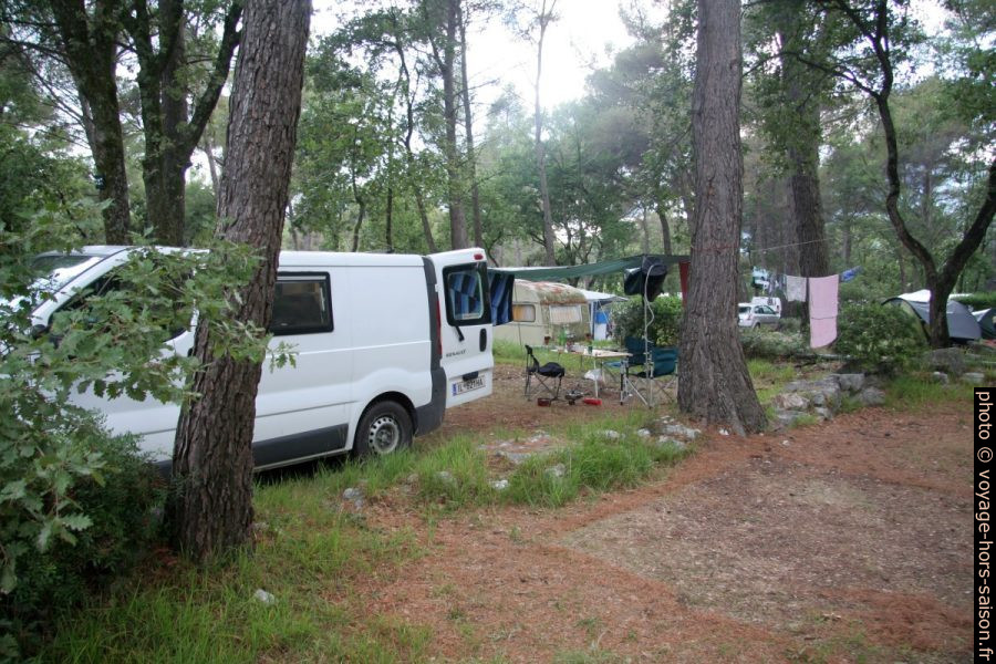 Notre Trafic installé au Camping de la Bergerie à Vence. Photo © André M. Winter
