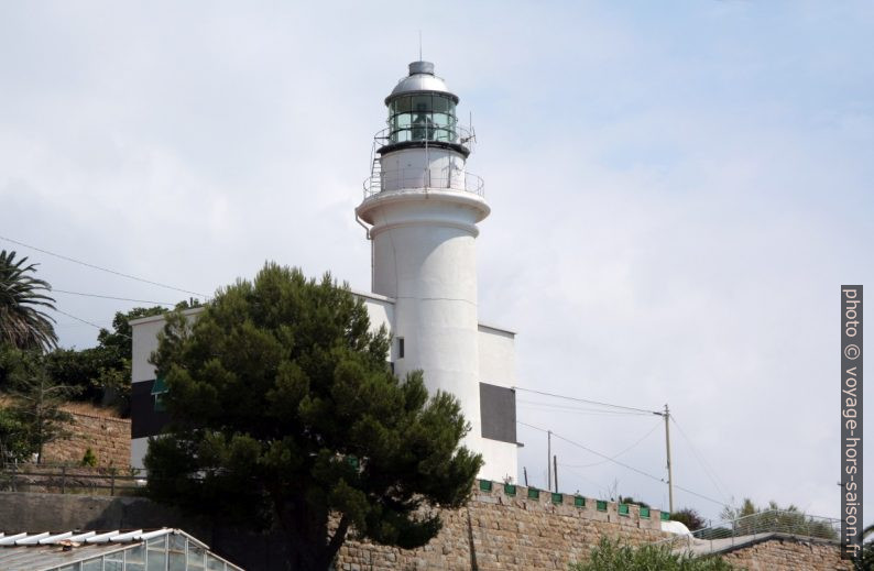 Faro di Capo dell'Arma. Photo © André M. Winter