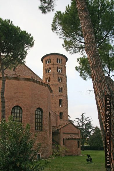 Campanile de Sant'Apollinare in Classe. Photo © André M. Winter