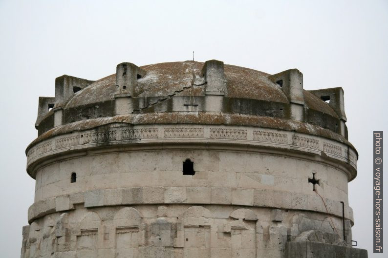 Coupole monolithique du Mausolée de Théodoric. Photo © André M. Winter