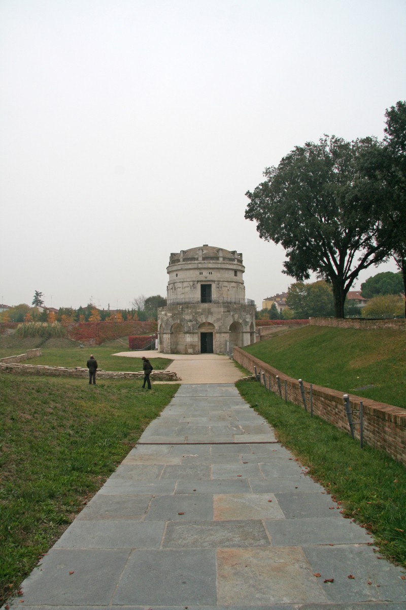 Il Mausoleo di Teodorico. Photo © André M. Winter