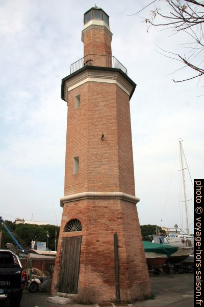 Faro di Cervia. Photo © André M. Winter