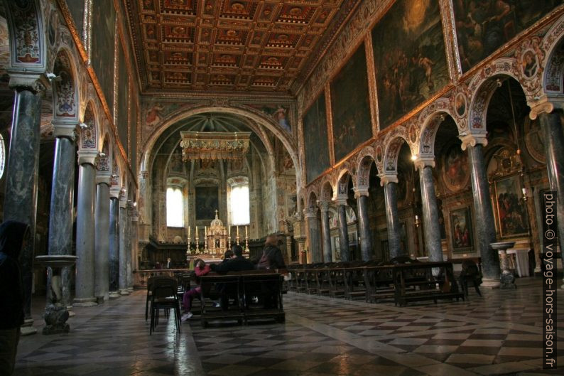 Stiles différents de la Basilique de San Pietro. Photo © André M. Winter
