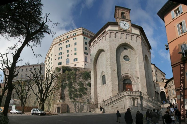 Piazza Sant'Ercolano. Photo © André M. Winter