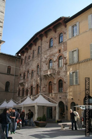 Maison médiévale dans la Via Cesare Fani. Photo © André M. Winter