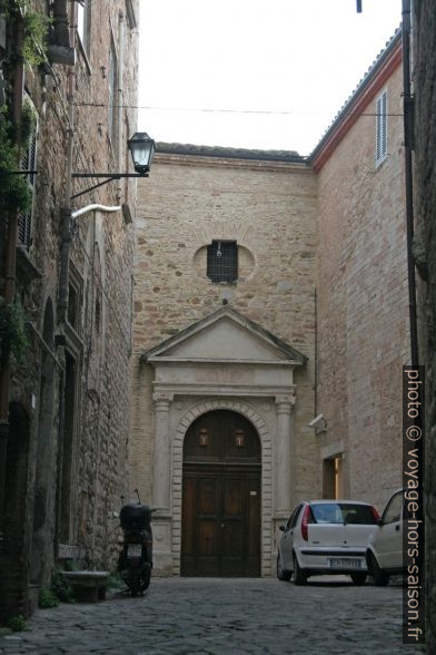 Centro Neocatecumenale Diocesano Il Servo Di Jahvè. Photo © André M. Winter