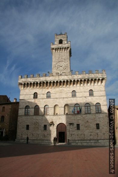 Il Palazzo comunale di Montepulciano. Photo © André M. Winter