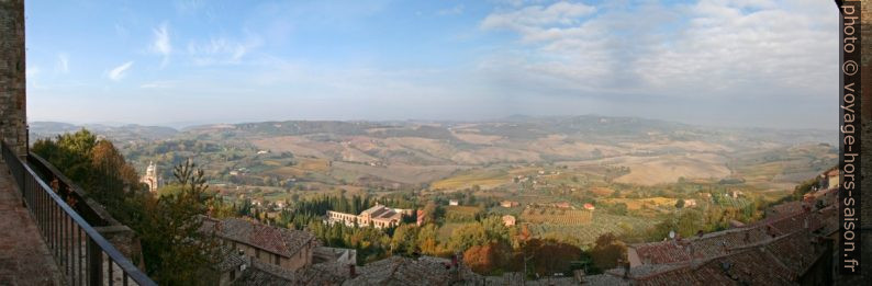 Le paysage toscan à l'ouest de Montepulciano. Photo © André M. Winter