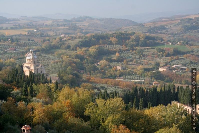 La Chiesa di San Biagio et la campagne de Montepulciano. Photo © André M. Winter