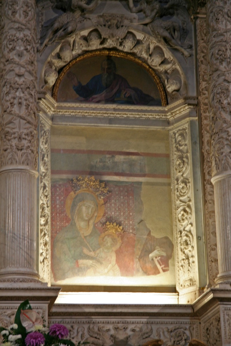 Portrait de Marie sur l'autel de San Biagio. Photo © André M. Winter