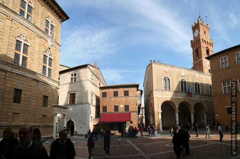 La Piazza Pio II di Pienza. Photo © André M. Winter