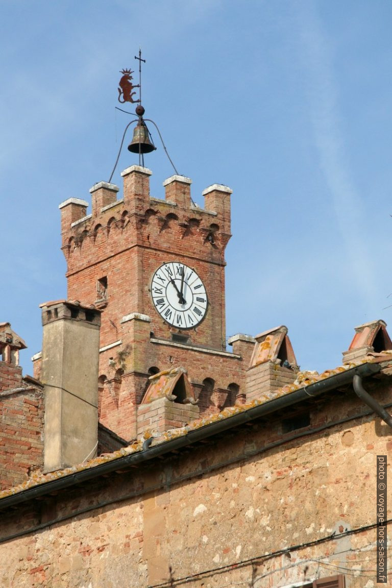 Il campanile del Palazzo Comunale. Photo © André M. Winter