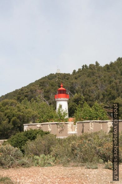 Fort, phare et sémaphore du Cap Blanc. Photo © André M. Winter