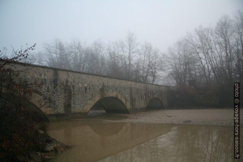 Pont sur l'Arno à Laterina. Photo © Alex Medwedeff