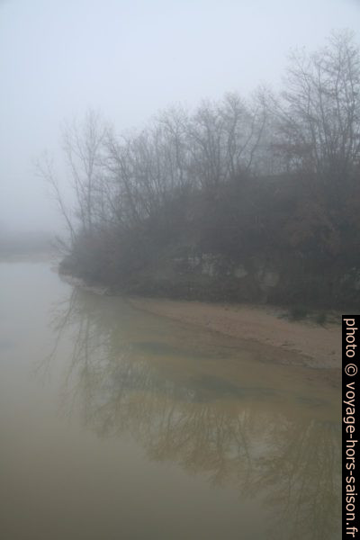 Brume sur l'Arno à Laterina. Photo © Alex Medwedeff