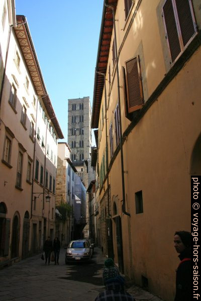 Campanile Aux Cent Trous de l'église Santa Maria della Pieve à Arezzo. Photo © André M. Winter