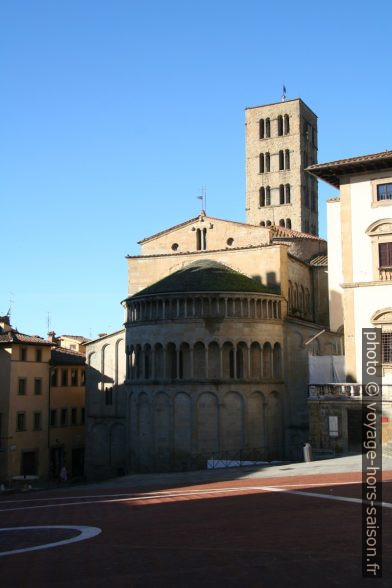 Abside de l'église Santa Maria della Pieve à Arezzo vue de l'extérieur. Photo © André M. Winter