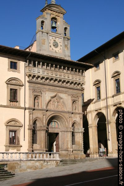 Fraternita dei Laici sur la Piazza Grande d'Arezzo. Photo © André M. Winter