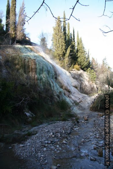 Une cascade de calcite à Bagni San Filippo. Photo © André M. Winter