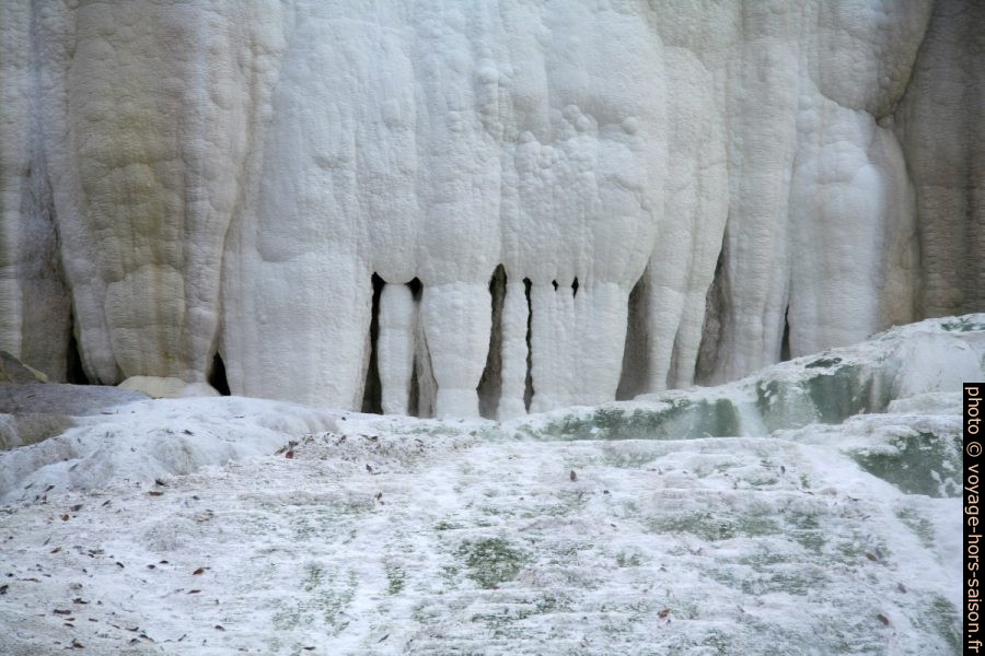 Détail de la Baleine Blanche à Bagni San Filippo. Photo © André M. Winter