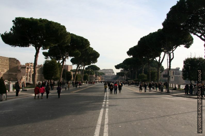 Via dei Fori Imperiali. Photo © André M. Winter