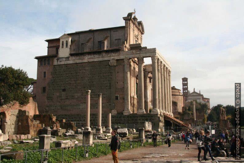 Temple d'Antonin et Faustine. Photo © André M. Winter