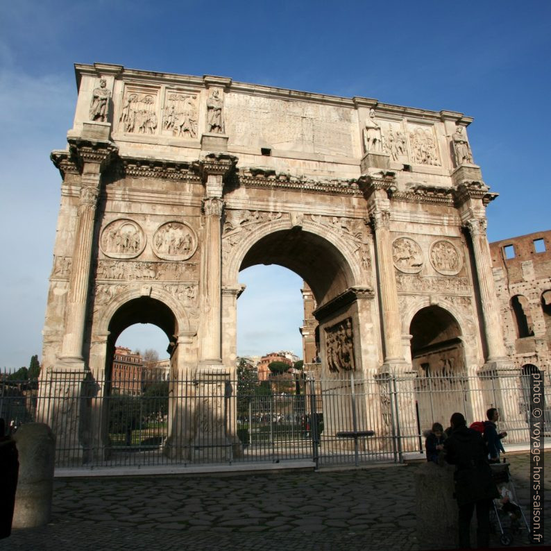 Face sud de l'Arc de Constantin. Photo © André M. Winter