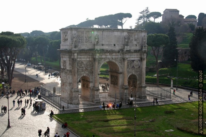 Face nord de l'Arc de Constantin. Photo © André M. Winter