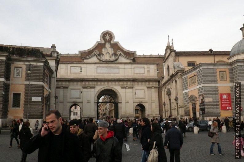 Porta del Popolo vue de la Piazza del Popolo. Photo © André M. Winter