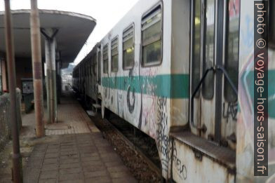 Train de banlieue de Rome dans la station Due Ponti. Photo © André M. Winter