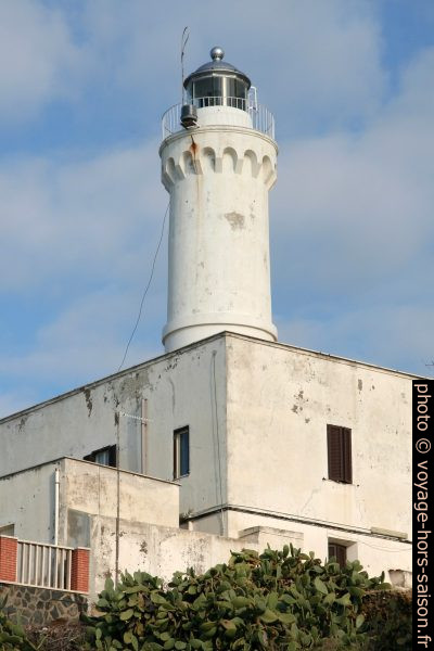 Faro d'Anzio. Photo © André M. Winter
