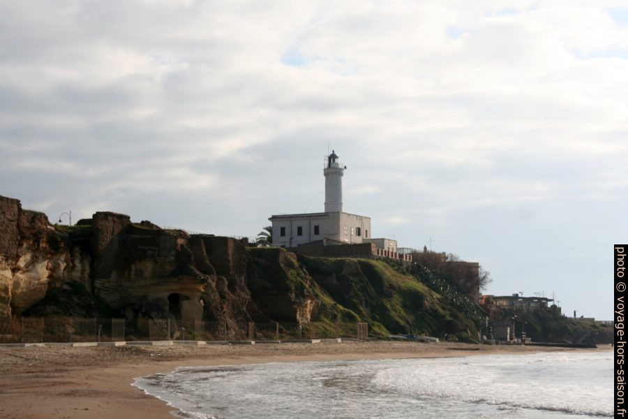 Phare d'Anzio. Photo © André M. Winter