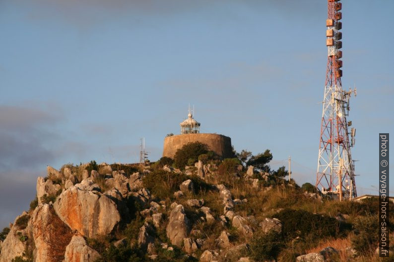 Lanterne du Phare du Cap Palinuro. Photo © André M. Winter