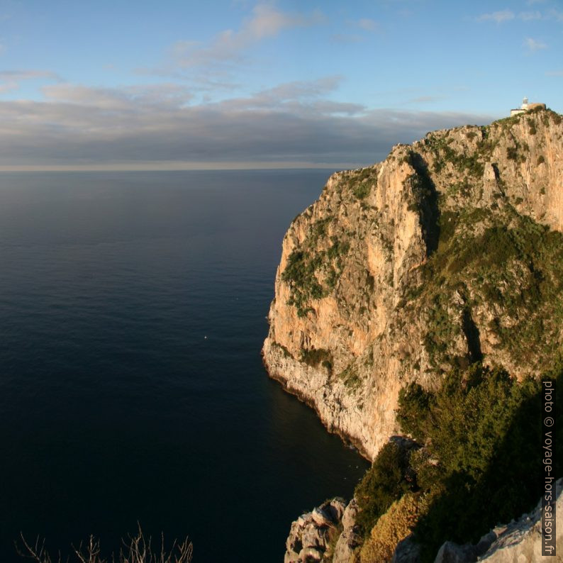 Face sud du Cap Palinuro. Photo © André M. Winter