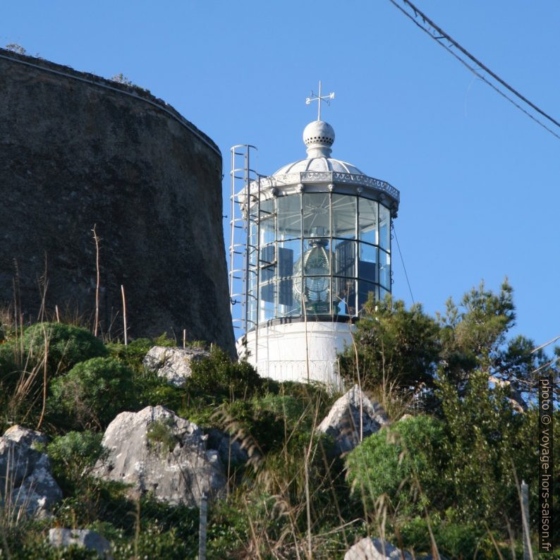 Lanterne du Phare du Capo Palinuro. Photo © André M. Winter