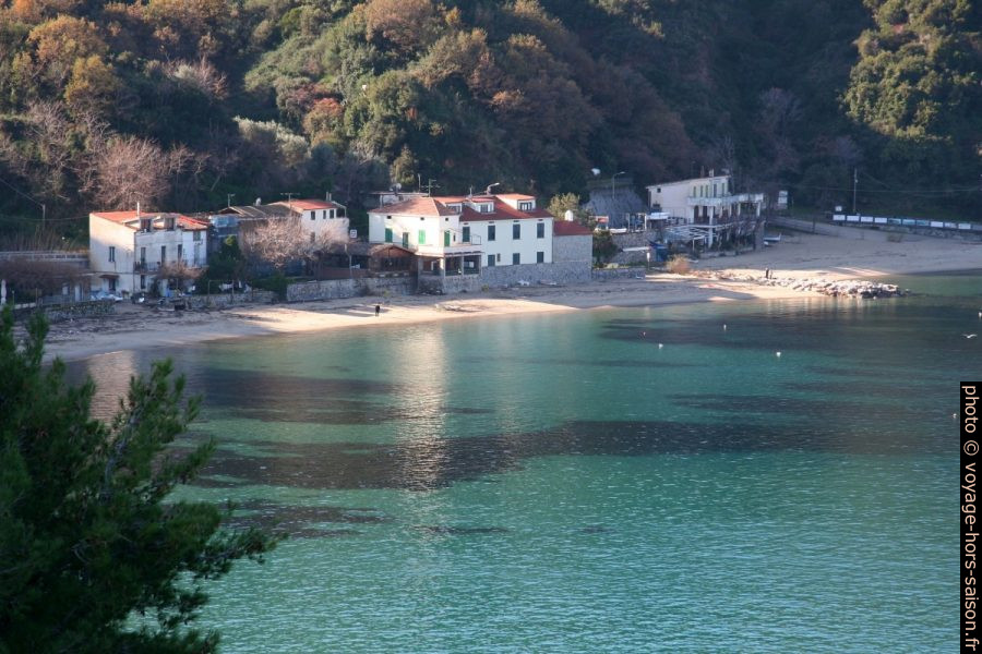 Plage du port de Palinuro. Photo © Alex Medwedeff