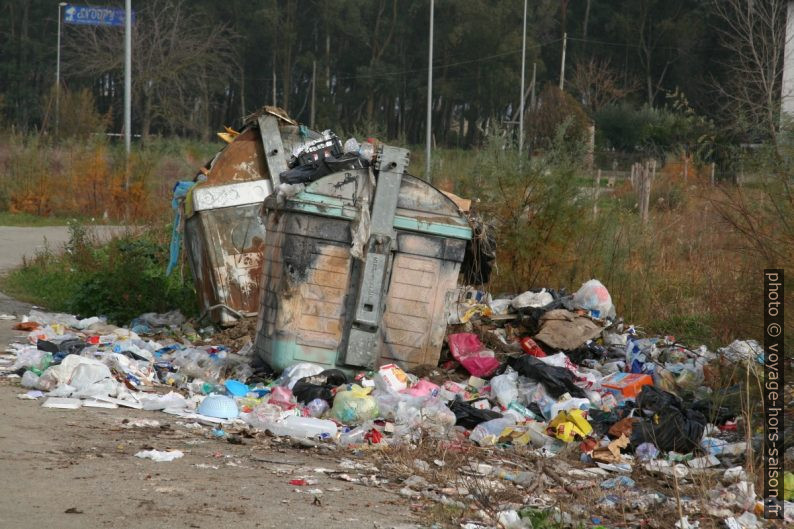 Déchets en Italie. Photo © André M. Winter