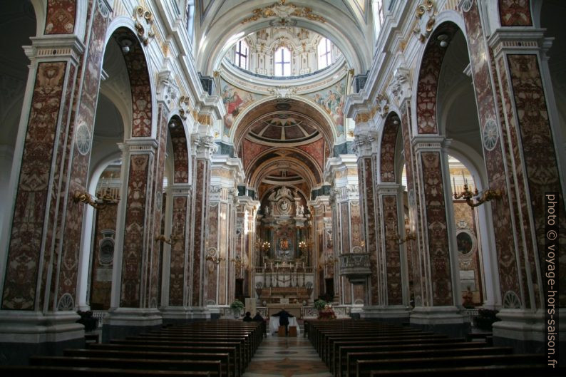 Nef de la Cattedrale della Madonna della Madia. Photo © André M. Winter