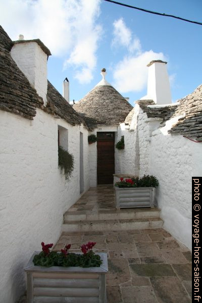 Trullo au bout d'un cul-de-sac. Photo © André M. Winter