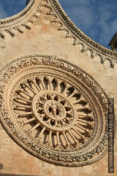 Rosace de la Concattedrale di Ostuni. Photo © Alex Medwedeff