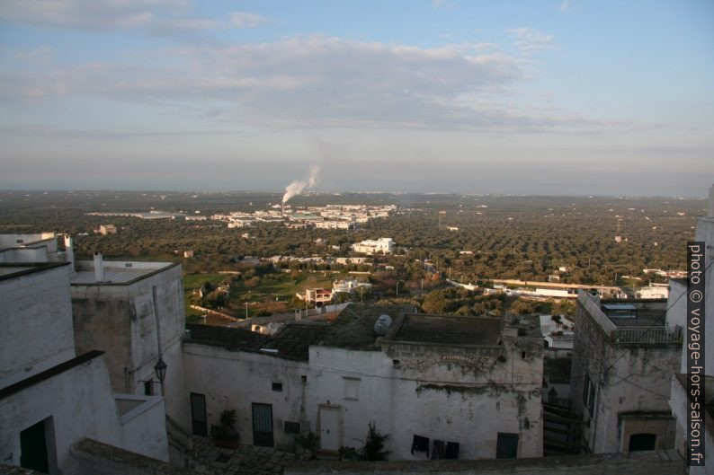 Zona Sisri industrielle au nord d'Ostuni. Photo © André M. Winter