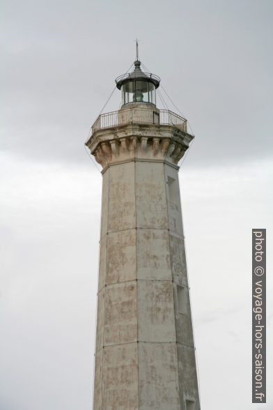 Lanterne du Phare de Torre Canne. Photo © Alex Medwedeff